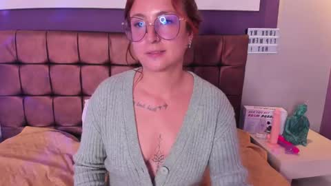 rhosyn_reyes online show from 12.27.24