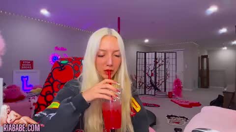 ria  online show from 10.09.25