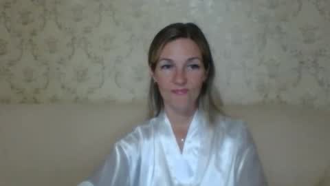 Snapshot of rialur09 chatting on 10.20.25 Galina online show from 10.20.25