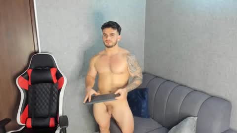 ricardogonzalez666 online show from 12.18.24