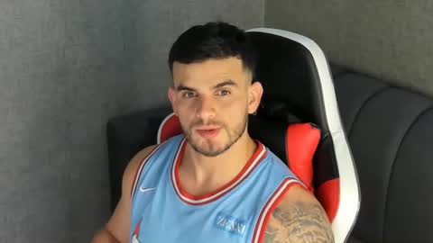 ricardogonzalez666 online show from 12.22.24