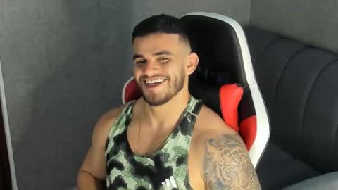 ricardogonzalez666 online show from 12.31.24