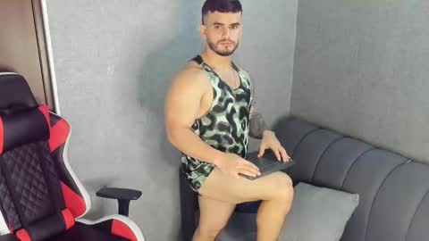 ricardogonzalez666 online show from 01.18.25