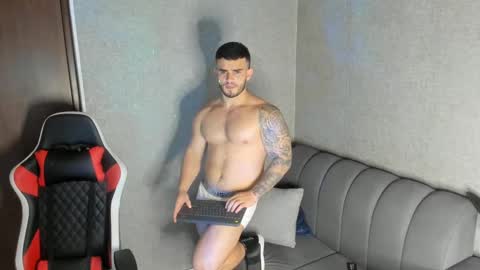 ricardogonzalez666 online show from 01.25.25