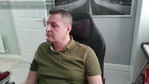 UK Straight Guy online show from 04.03.26