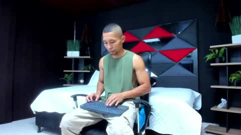 Snapshot of richar_voller chatting on 05.02.26 richar_voller online show from 05.02.26