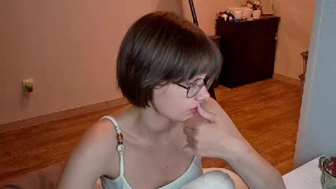 Snapshot of richardlundsten chatting on 07.19.26 Luna online show from 07.19.26