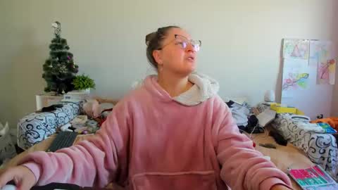 Anna - not anna - right Anna  online show from 02.04.26