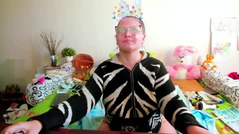 Anna - not anna - right Anna  online show from 04.05.26