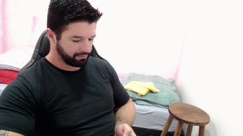 Snapshot of richrolland chatting on 02.10.25 Rickseduction online show from 02.10.25