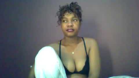 Snapshot of ricie001 chatting on 06.08.26 ricie001 online show from 06.08.26