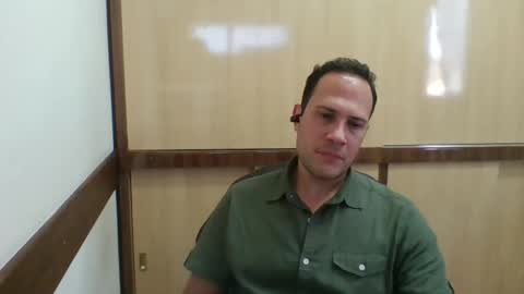 Snapshot of rick503835 chatting on 11.12.25 Rick Arian online show from 11.12.25