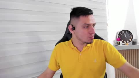 Snapshot of rick_diesel chatting on 10.10.25 Rick Diesel online show from 10.10.25