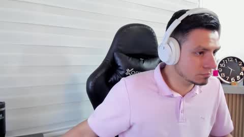 Snapshot of rick_diesel chatting on 10.27.25 Rick Diesel online show from 10.27.25