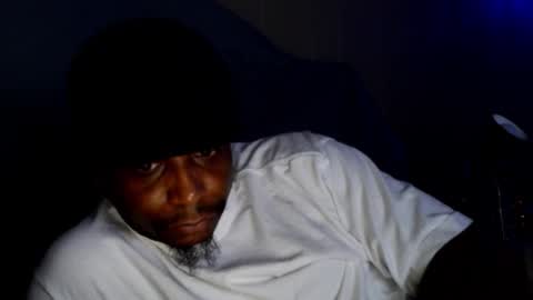 Snapshot of rickavelli chatting on 10.13.25 Rick online show from 10.13.25