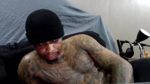 Snapshot of rickavelli chatting on 10.17.25 Rick online show from 10.17.25