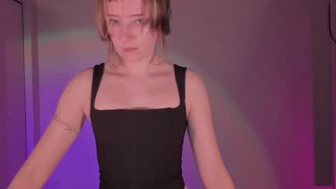 Snapshot of rickisanchez chatting on 11.15.25 RickiSanchez online show from 11.15.25