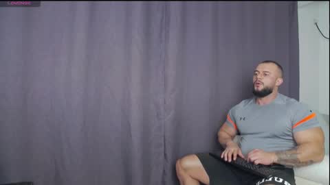 Snapshot of rickymiami1 chatting on 09.27.25 rickymiami1 online show from 09.27.25