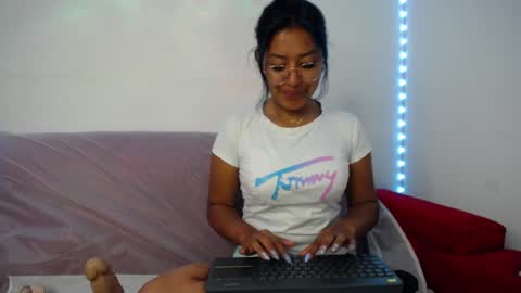 milena online show from 01.21.25