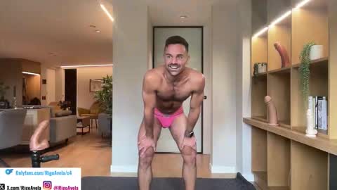 Snapshot of rigoavela chatting on 02.14.26 Rigo Avela online show from 02.14.26