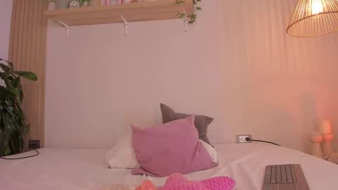 Snapshot of rihanna_sena chatting on 02.20.26 rihanna_sena online show from 02.20.26