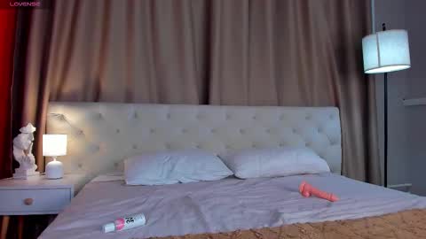 Snapshot of rihanna_walker chatting on 09.18.25 rihanna_walker online show from 09.18.25