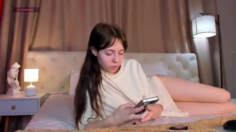 Snapshot of rihanna_walker chatting on 10.18.25 rihanna_walker online show from 10.18.25