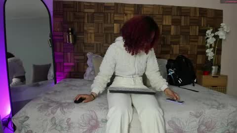 Sara online show from 09.26.25