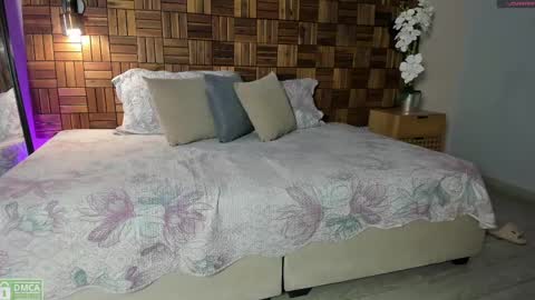 Snapshot of rihannadeep chatting on 10.06.25 Sara online show from 10.06.25