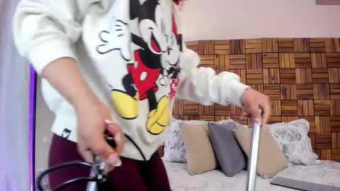 Snapshot of rihannadeep chatting on 10.10.25 Sara online show from 10.10.25