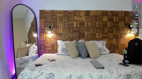 Snapshot of rihannadeep chatting on 11.06.25 Sara online show from 11.06.25