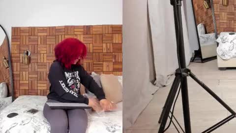 Sara online show from 11.23.25