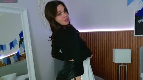 Snapshot of rihannariley chatting on 09.23.25 Rihanna online show from 09.23.25