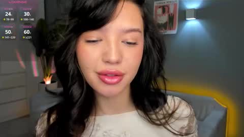 Snapshot of riko_asada chatting on 10.26.25 Riko Asada online show from 10.26.25