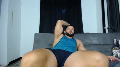 Snapshot of riley_bryant19 chatting on 10.25.25 Riley Bryant19 online show from 10.25.25