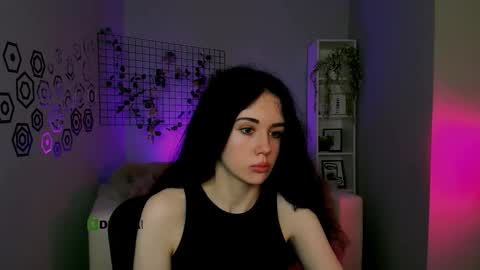 Snapshot of riley_sanders chatting on 10.08.25 Meow online show from 10.08.25