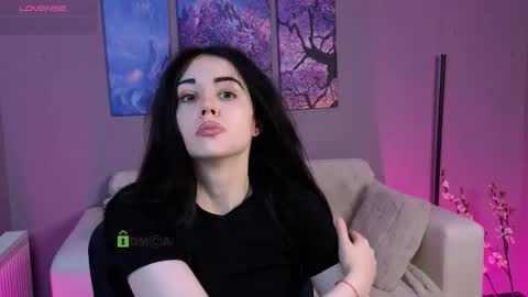 Snapshot of riley_sanders chatting on 11.03.25 Meow online show from 11.03.25