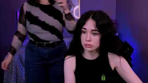 Snapshot of riley_sanders chatting on 11.04.25 Meow online show from 11.04.25