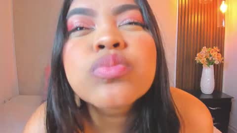 Snapshot of rileydolly chatting on 10.09.25 RileyDolly online show from 10.09.25