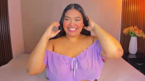 Snapshot of rileydolly chatting on 10.19.25 RileyDolly online show from 10.19.25