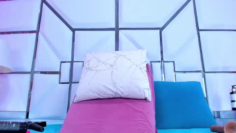 Snapshot of rileysweett chatting on 01.19.25 Riley online show from 01.19.25