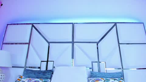 Snapshot of rileysweett chatting on 02.06.25 Riley online show from 02.06.25