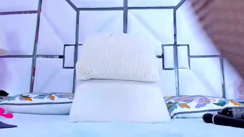 Snapshot of rileysweett chatting on 02.28.25 Riley online show from 02.28.25