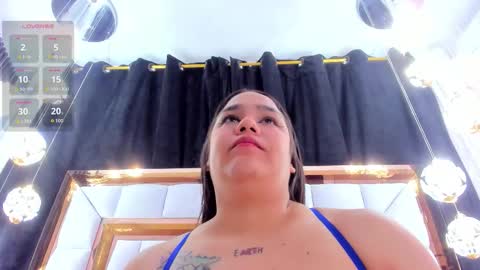 Snapshot of rileysweett chatting on 09.10.25 Riley online show from 09.10.25