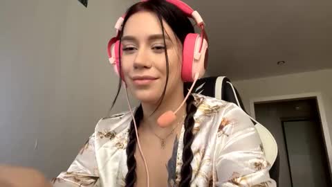 Emily online show from 09.23.25