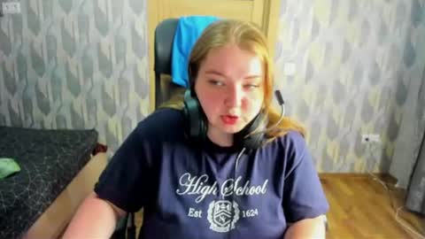 Snapshot of rina16 chatting on 06.28.26 rina16 online show from 06.28.26