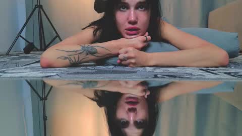 Snapshot of rinacain chatting on 09.15.25 RINA online show from 09.15.25