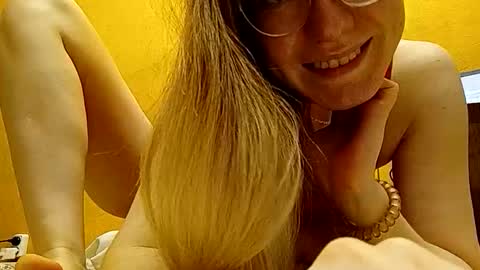 Snapshot of rinettawilss chatting on 12.09.24 RinettaWilss online show from 12.09.24