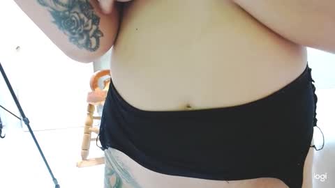 Snapshot of rio_and_sophia chatting on 12.14.24 rio_and_sophia online show from 12.14.24