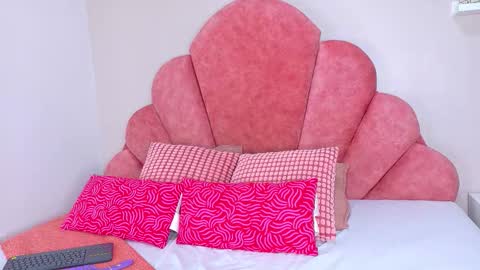 RIRI  online show from 10.09.25